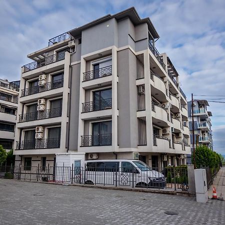 Cozy One-Bedroom Apartment In Night Breeze Burgas Exterior photo
